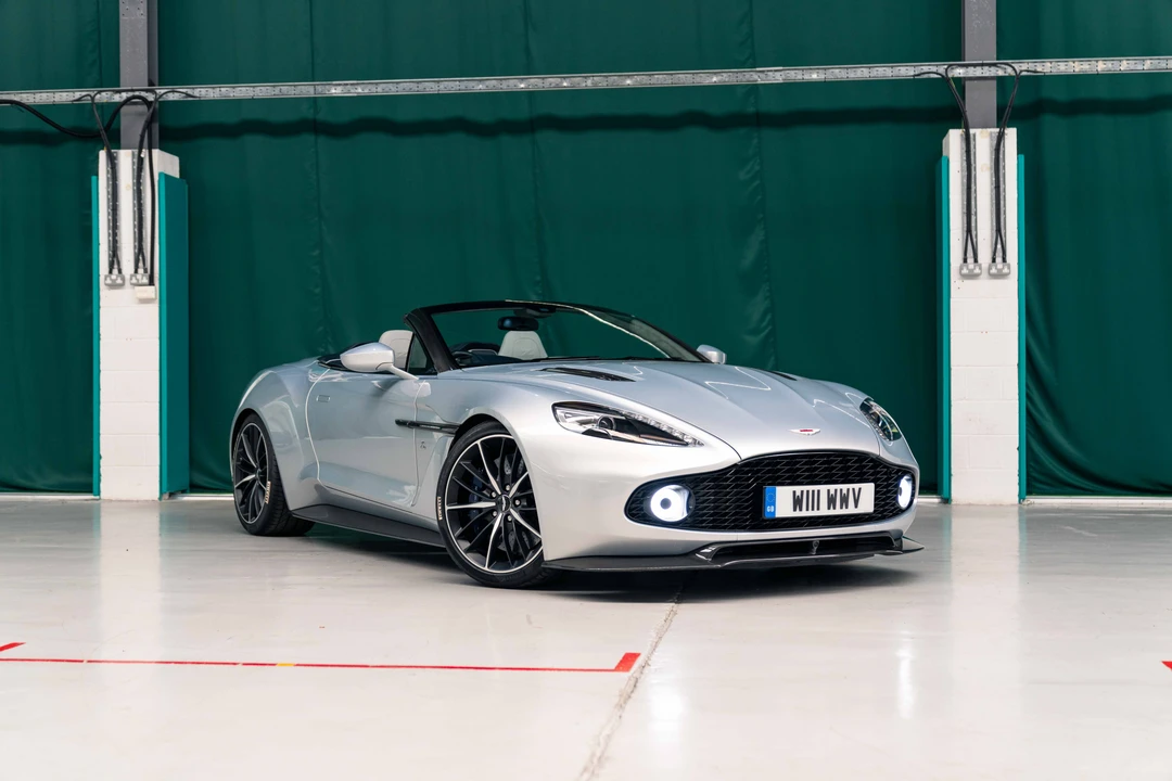 2017 Aston Martin Vanquish 2nd Gen - Image 12 of 31