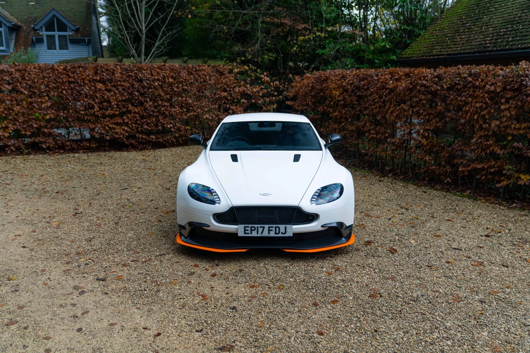 2017 Aston Martin V8 Vantage (2006-2017) - Image 19 of 31