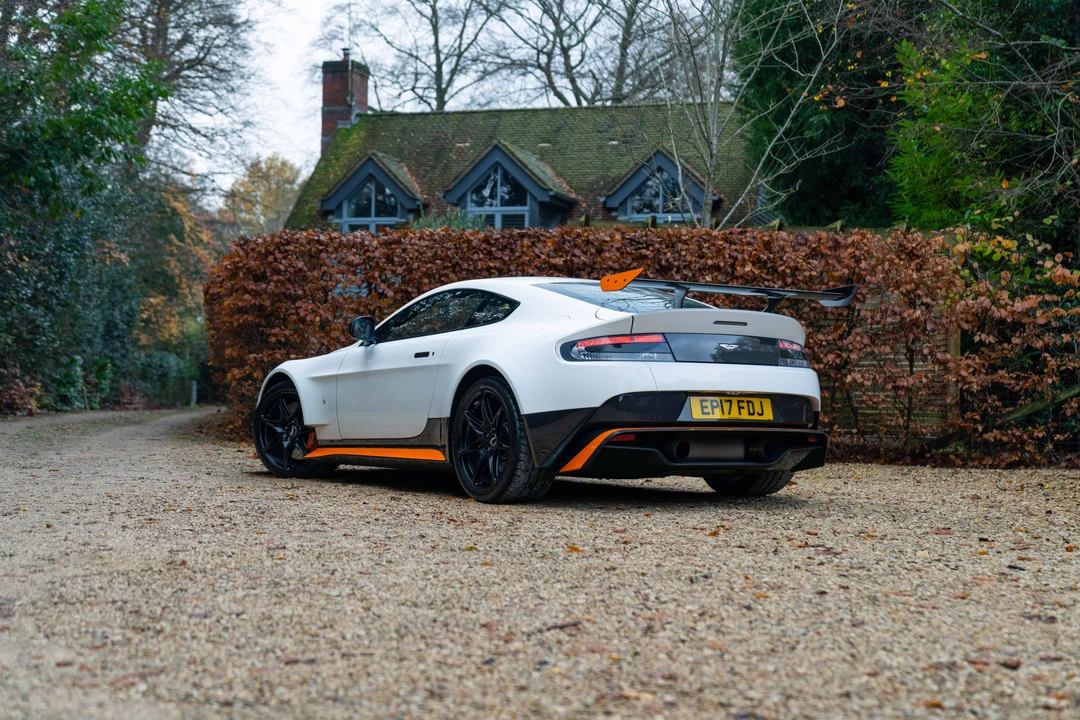 2017 Aston Martin V8 Vantage (2006-2017) - Image 14 of 31