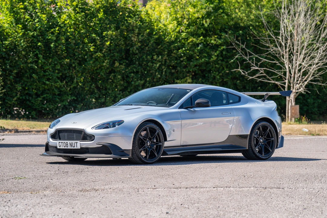 2017 Aston Martin V8 Vantage (2006-2017) - Image 4 of 31
