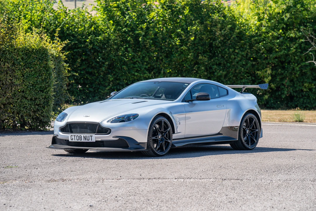 2017 Aston Martin V8 Vantage (2006-2017) - Image 12 of 31