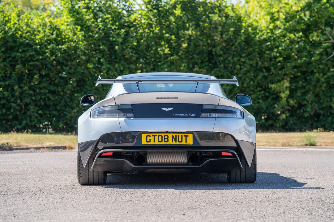 2017 Aston Martin V8 Vantage (2006-2017) - Image 15 of 31