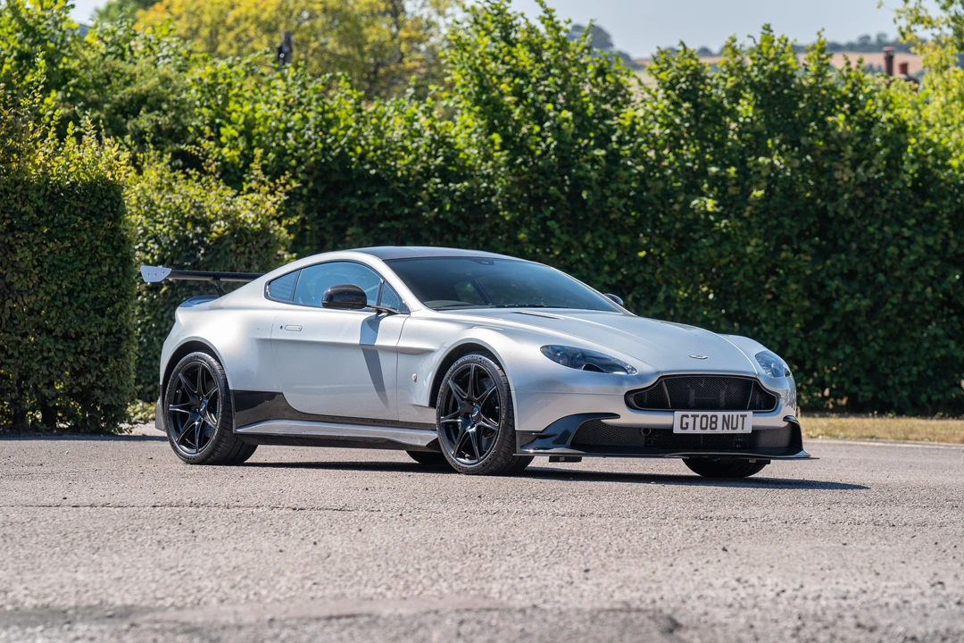 2017 Aston Martin V8 Vantage (2006-2017) - Image 18 of 31