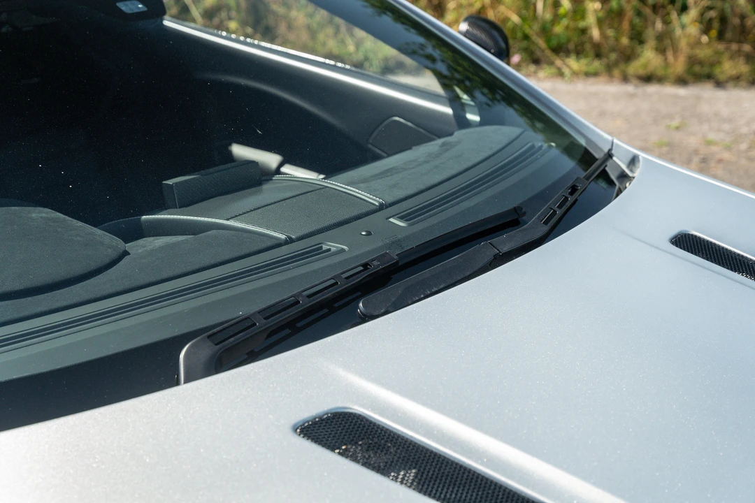 2017 Aston Martin V8 Vantage (2006-2017) - Image 27 of 31