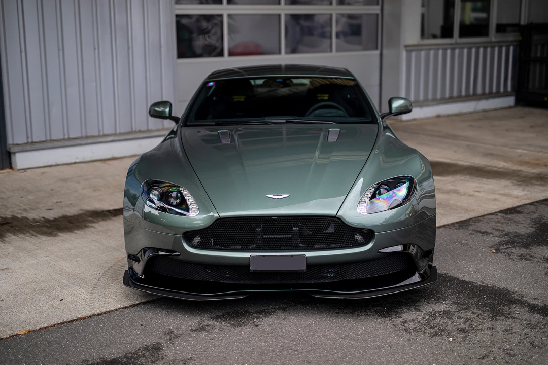 2017 Aston Martin V8 Vantage (2006-2017) - Image 19 of 31