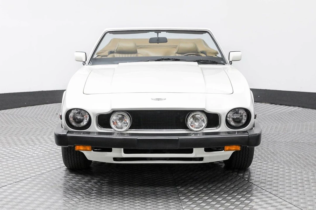 2017 Aston Martin V8 Vantage (2006-2017) - Image 3 of 12