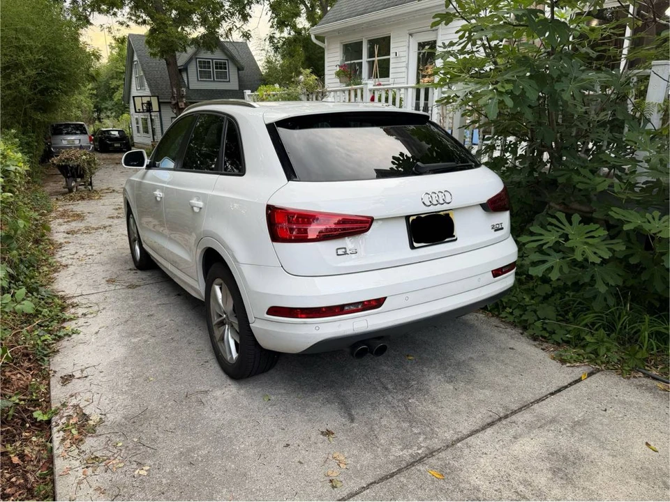 2017 Audi 8U Q3 - Image 2 of 10