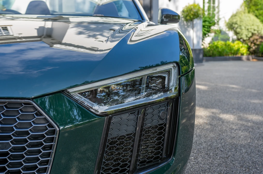 2017 Audi 4S R8 - Image 28 of 31