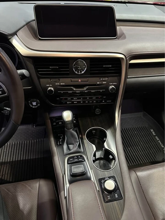 2017 Lexus RX 4th Gen - Image 9 of 10