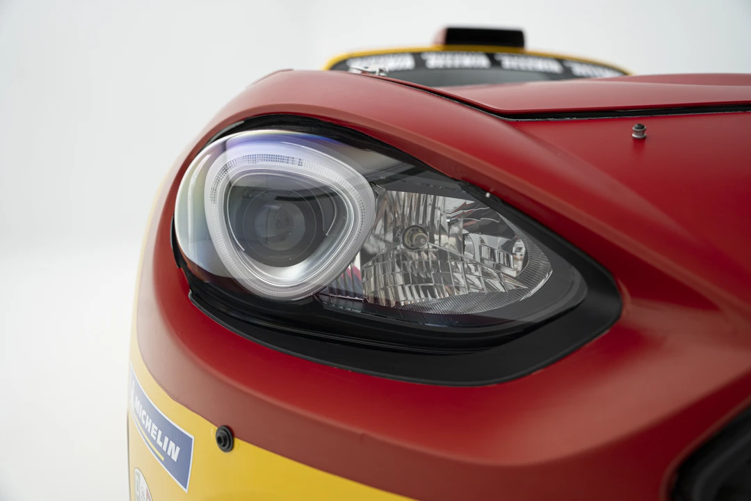 2017 Fiat 124 Spider - Image 24 of 31