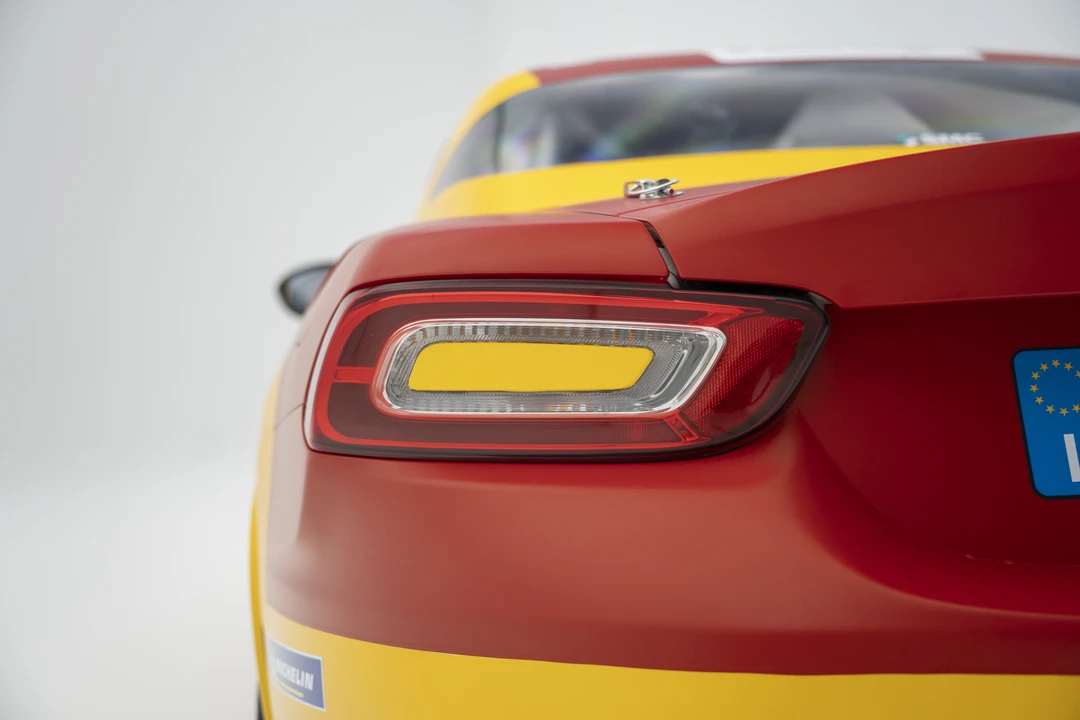 2017 Fiat 124 Spider - Image 26 of 31