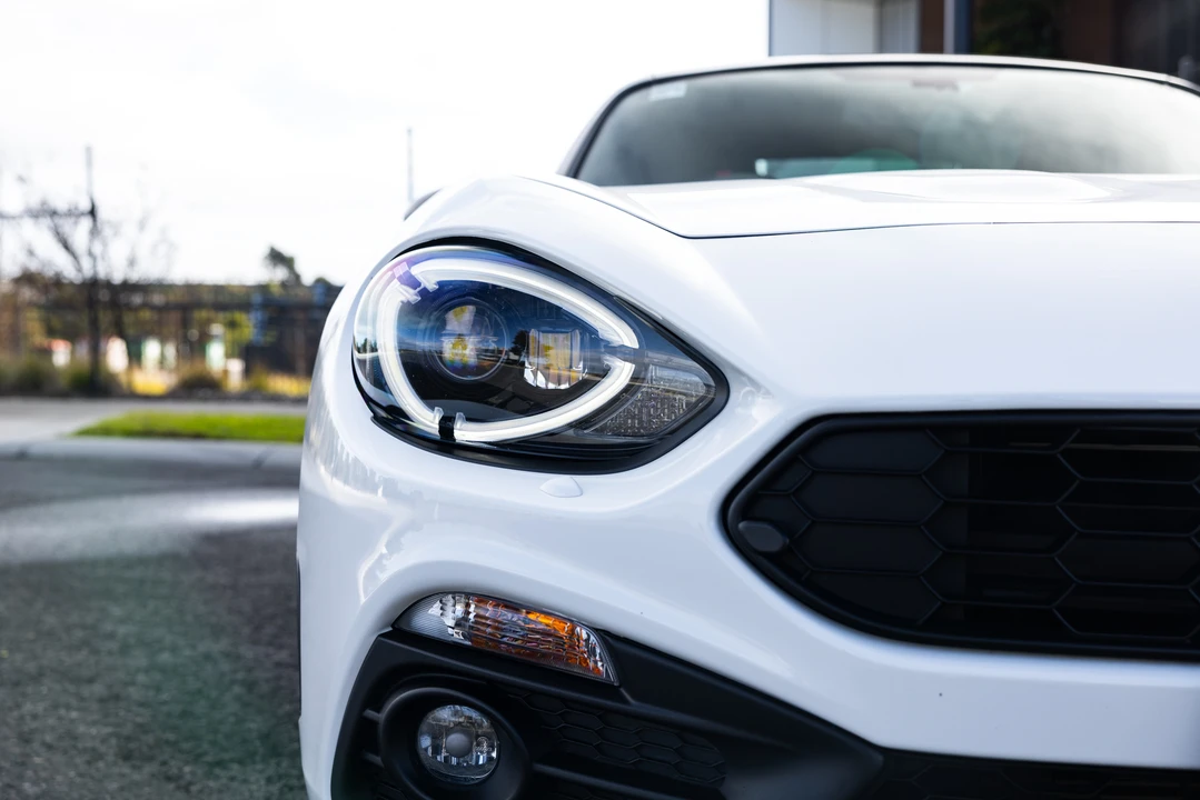 2017 Fiat 124 Spider - Image 22 of 31