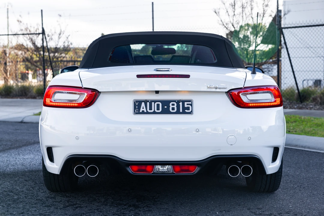 2017 Fiat 124 Spider - Image 6 of 31