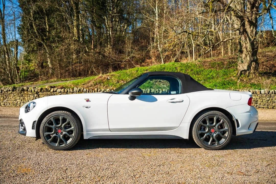 2017 Abarth - Image 30 of 30
