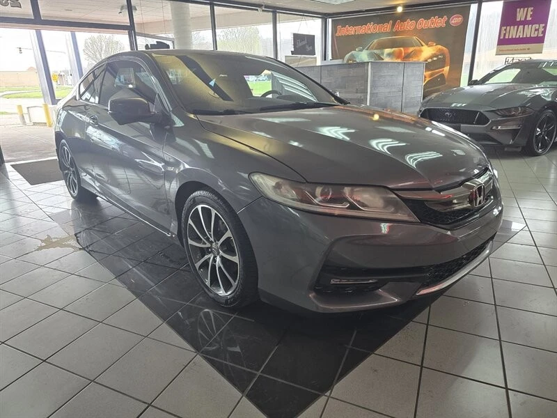 2017 Honda Accord 9th Gen - Image 3 of 4
