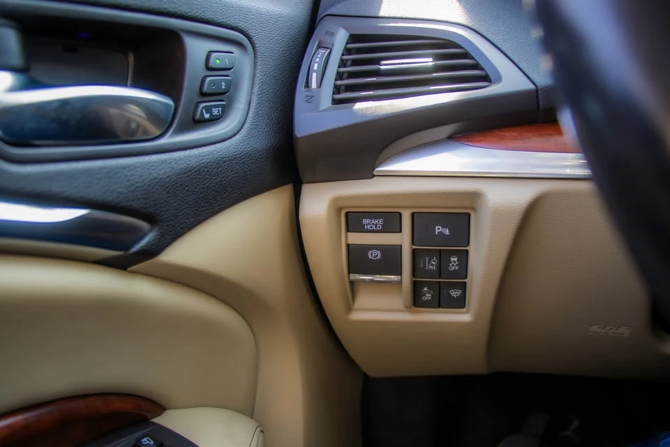 2017 Acura MDX 3rd Gen - Image 15 of 16