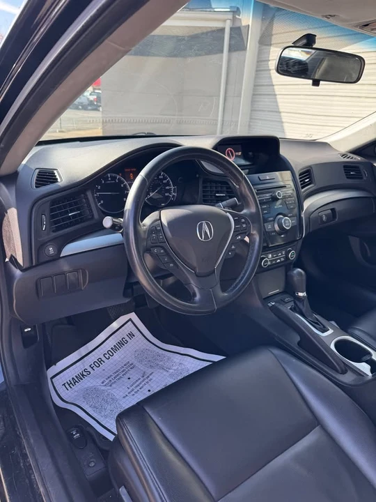 2017 Acura ILX - Image 10 of 13