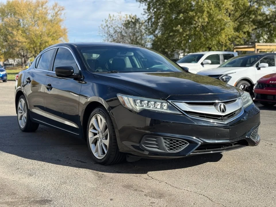 2017 Acura ILX - Image 2 of 13