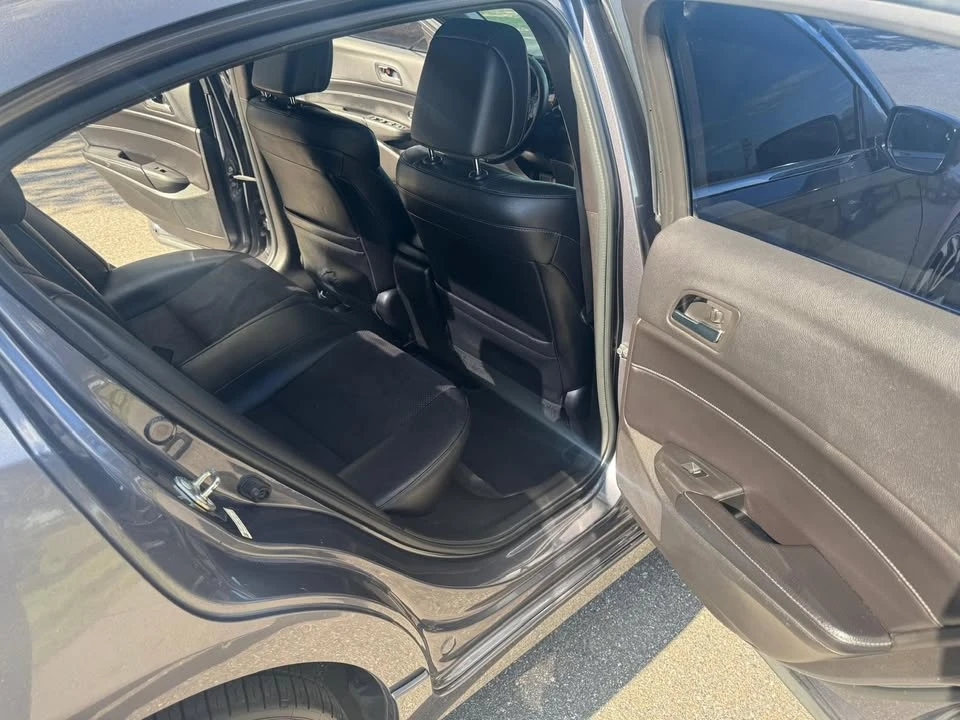 2017 Acura ILX - Image 11 of 15