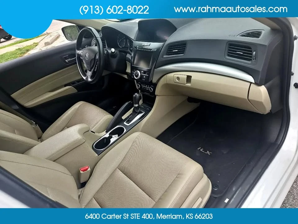 2017 Acura ILX - Image 15 of 20