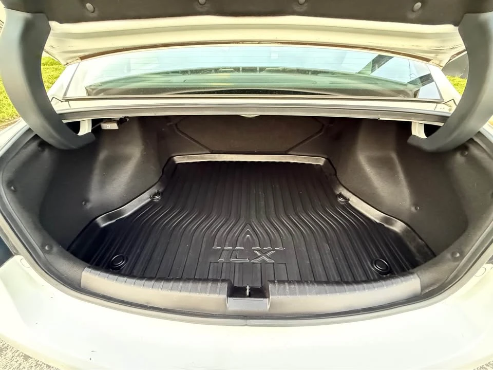 2017 Acura ILX - Image 11 of 12