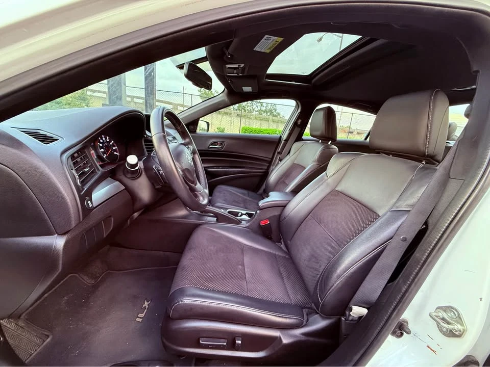 2017 Acura ILX - Image 7 of 12