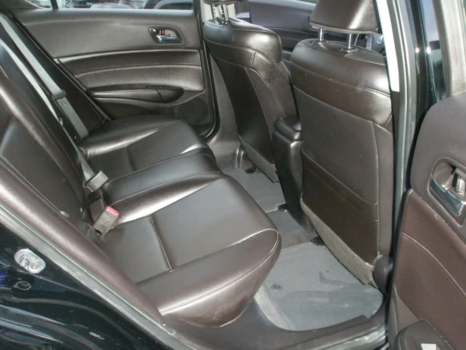 2017 Acura ILX - Image 9 of 14