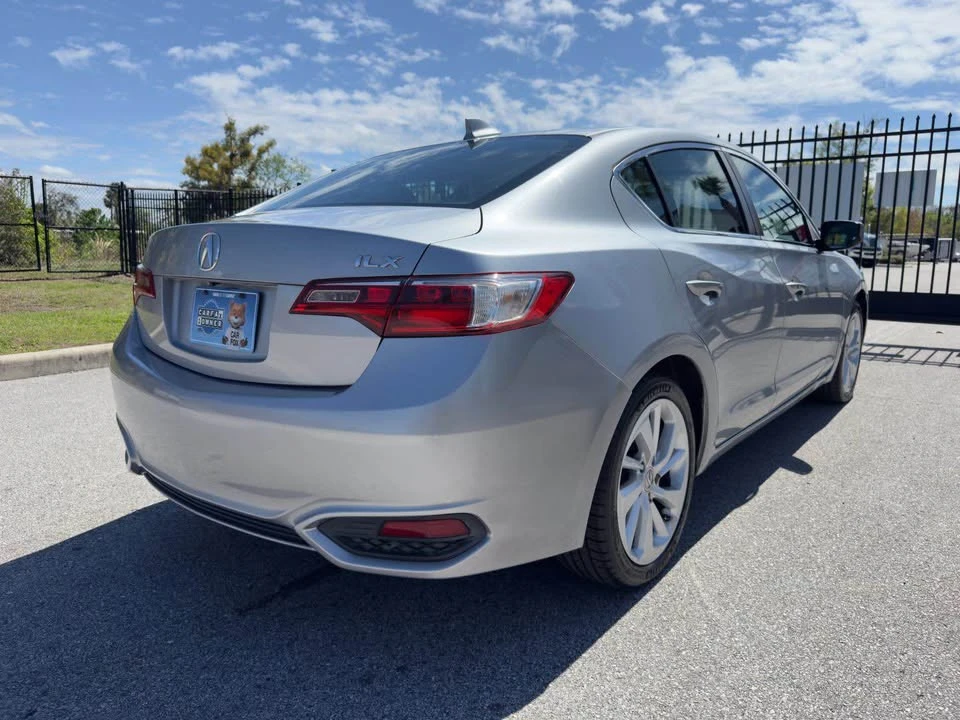 2017 Acura ILX - Image 4 of 18