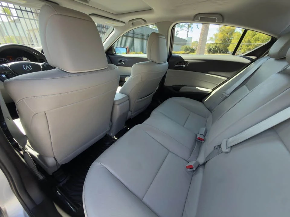 2017 Acura ILX - Image 11 of 18