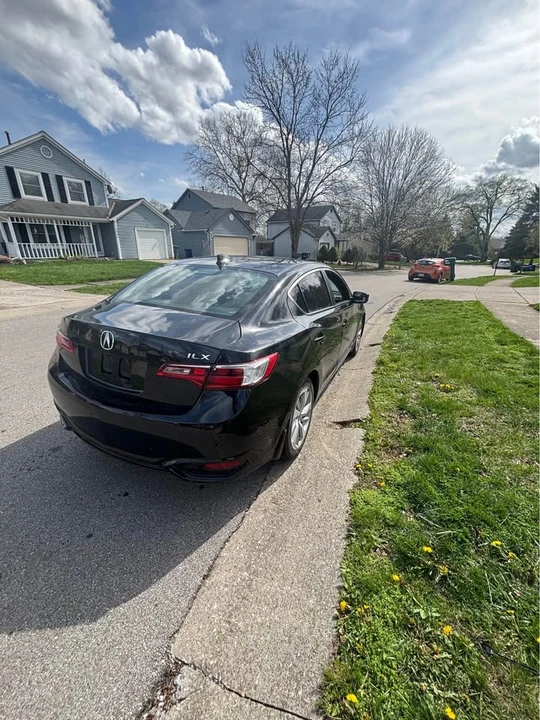 2017 Acura ILX - Image 5 of 10