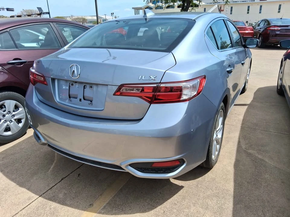 2017 Acura ILX - Image 5 of 5