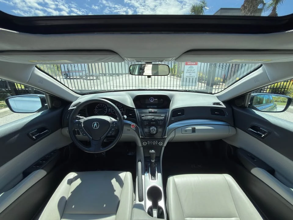 2017 Acura ILX - Image 13 of 20