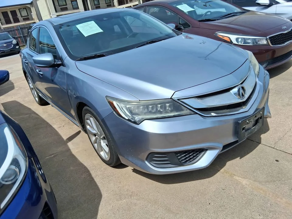 2017 Acura ILX - Image 2 of 5