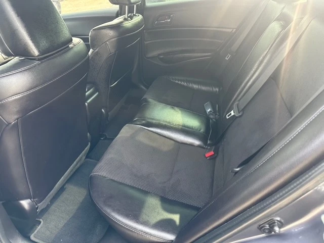 2017 Acura ILX - Image 10 of 17