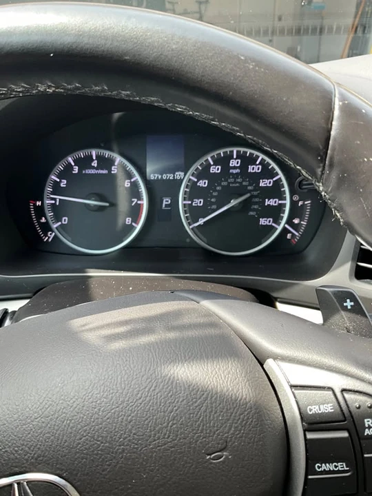 2017 Acura ILX - Image 2 of 7