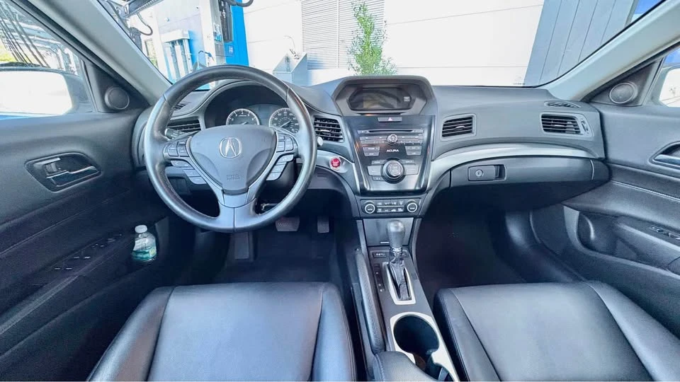2017 Acura ILX - Image 7 of 12