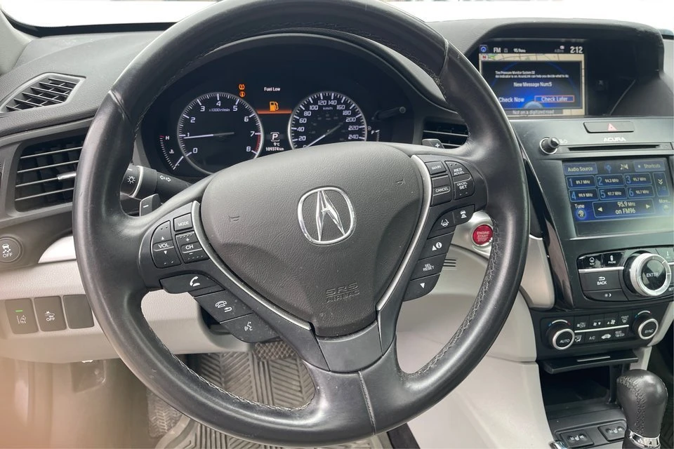 2017 Acura ILX - Image 18 of 20