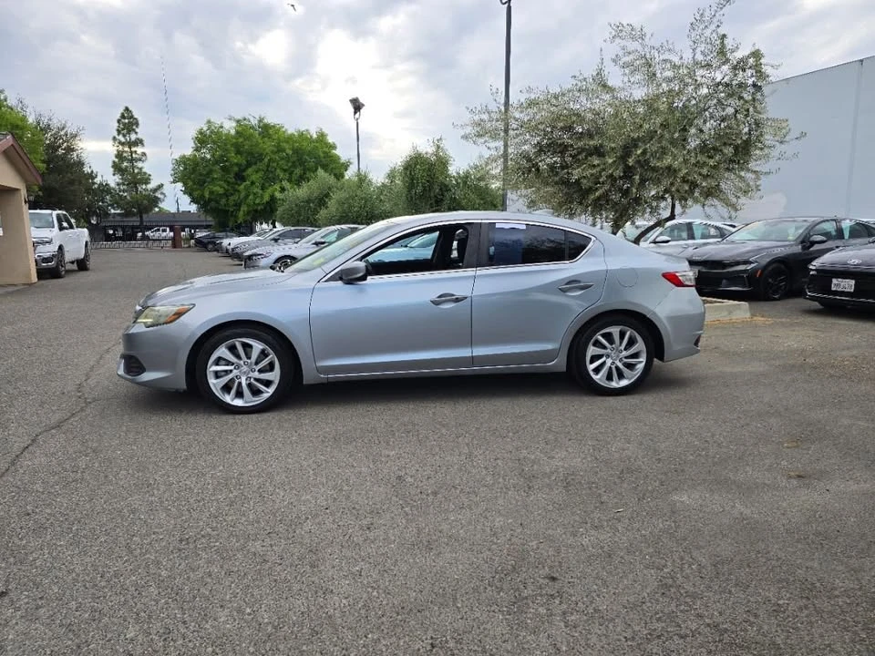 2017 Acura ILX - Image 16 of 20