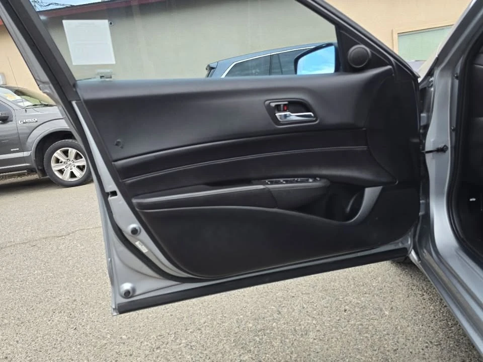 2017 Acura ILX - Image 6 of 20