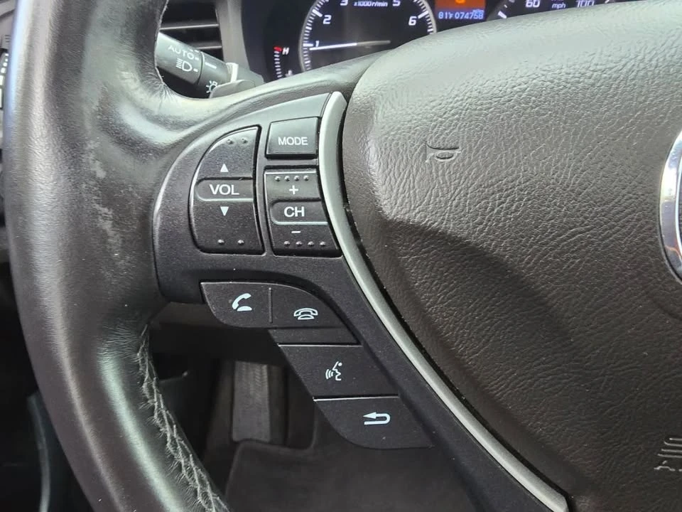 2017 Acura ILX - Image 4 of 20