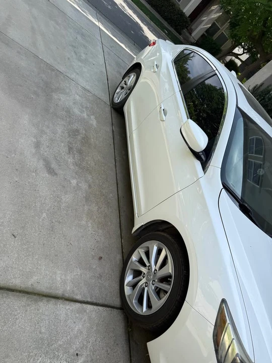 2017 Acura ILX - Image 5 of 9