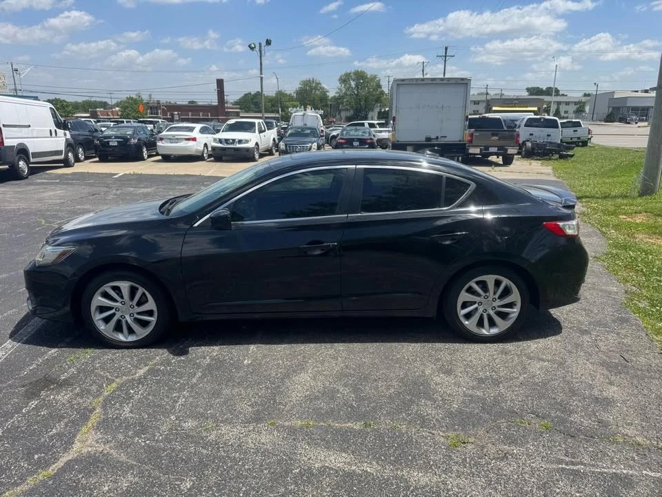 2017 Acura ILX - Image 4 of 20