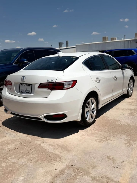 2017 Acura ILX - Image 3 of 5