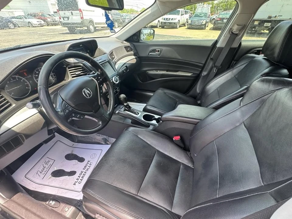 2017 Acura ILX - Image 11 of 20