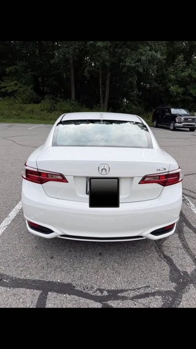 2017 Acura ILX - Image 2 of 6