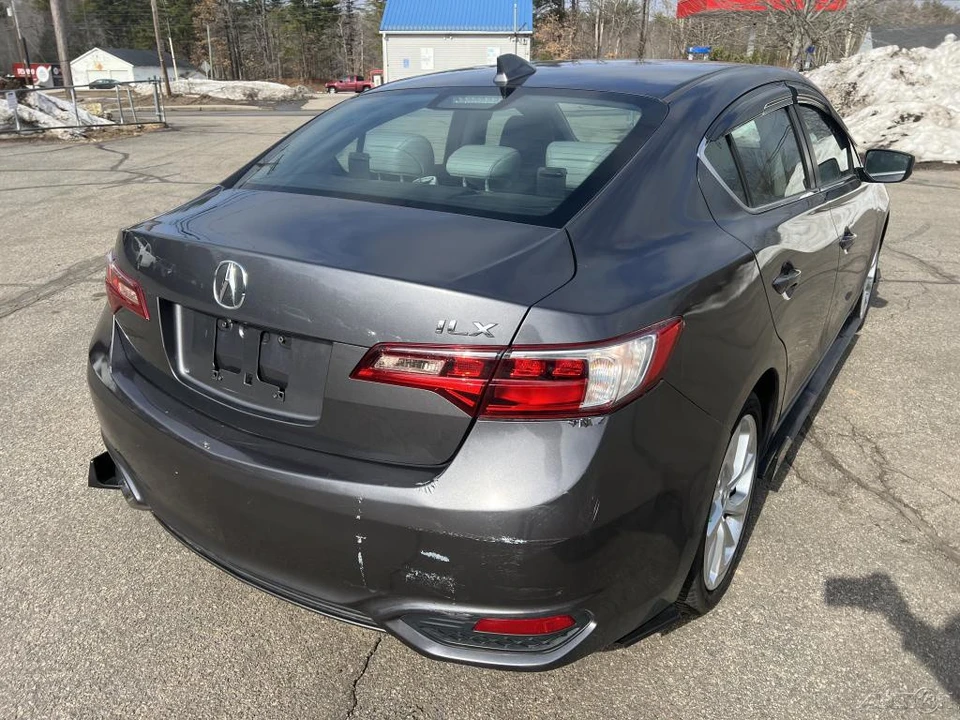 2017 Acura ILX - Image 8 of 12