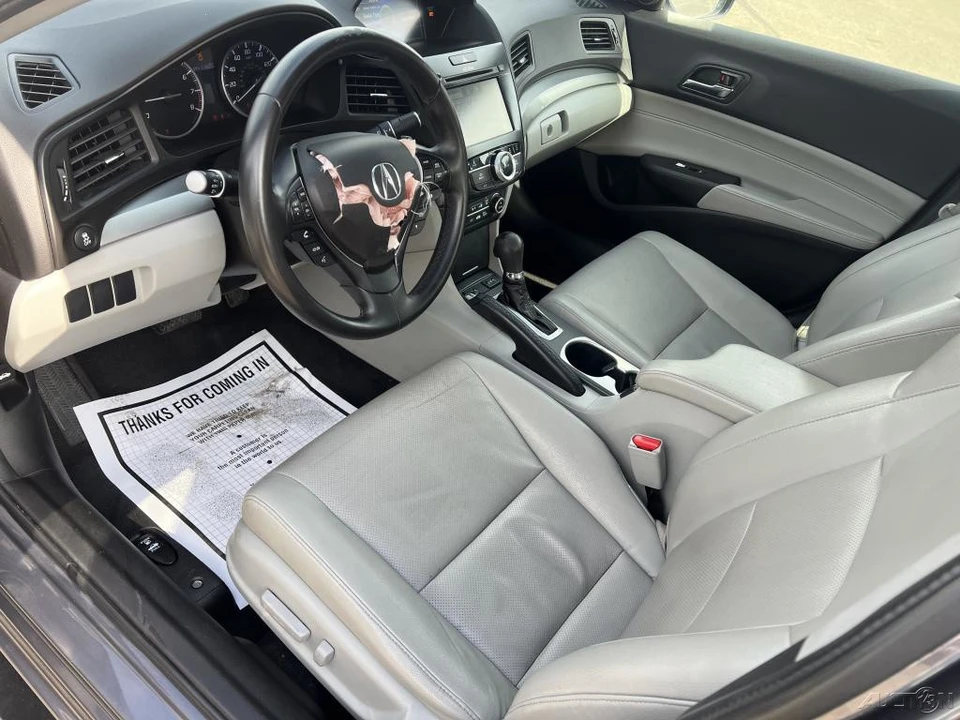 2017 Acura ILX - Image 5 of 12