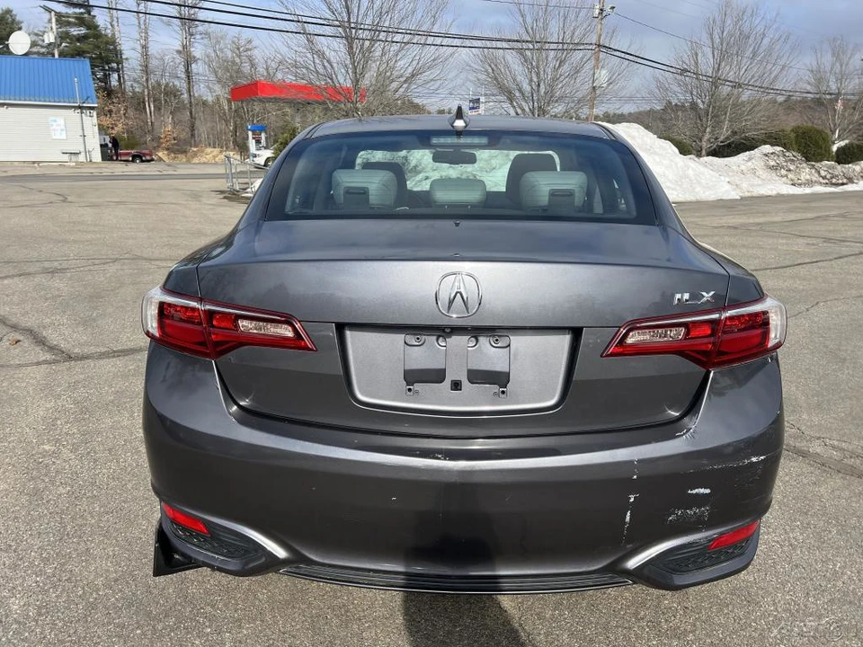 2017 Acura ILX - Image 4 of 12