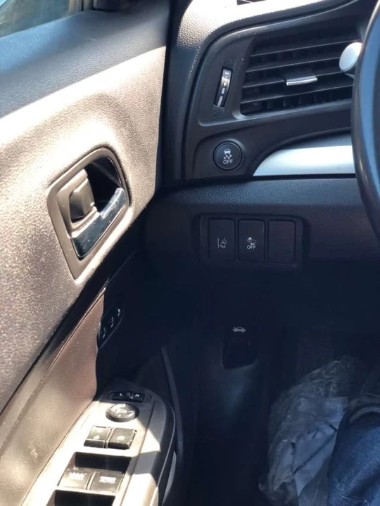 2017 Acura ILX - Image 12 of 18