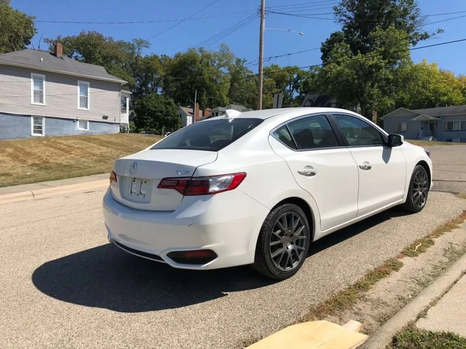2017 Acura ILX - Image 7 of 18